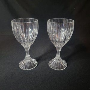 Set of 2 Mikasa Park Lane Goblets Wine Glasses 6 3/4” Crystal Vertical Lines